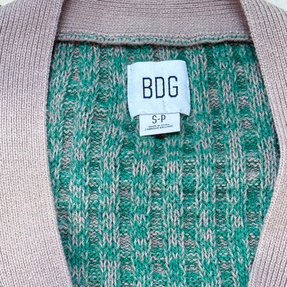 BDG Urban Outfitters Striped Chunky Knit Cardigan Green Yellow Grey Womens Small - Picture 2 of 4